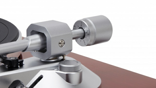 Đầu đĩa than TEAC TN-300