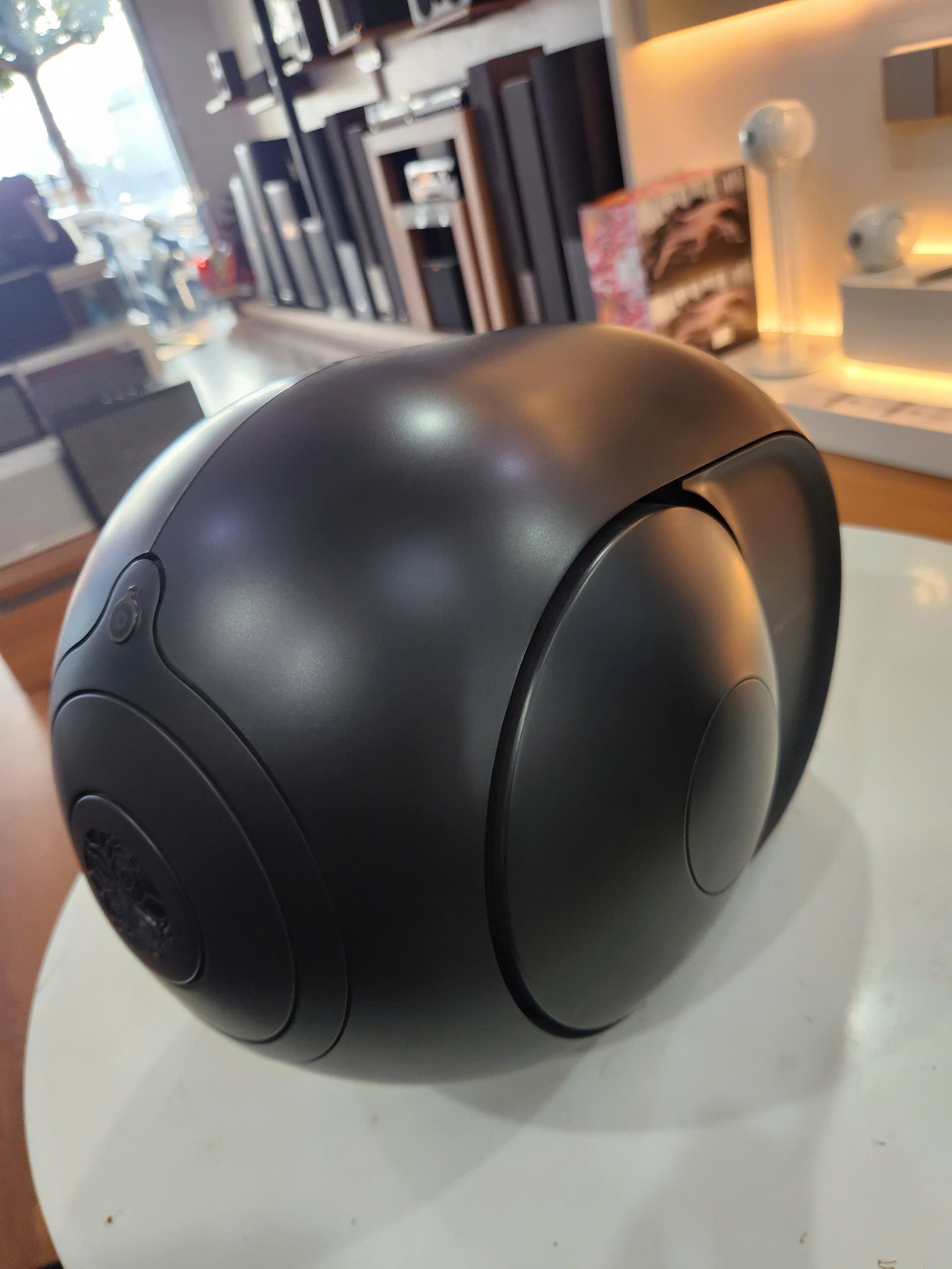 Loa Devialet Phantom I 103dB Black Likenew