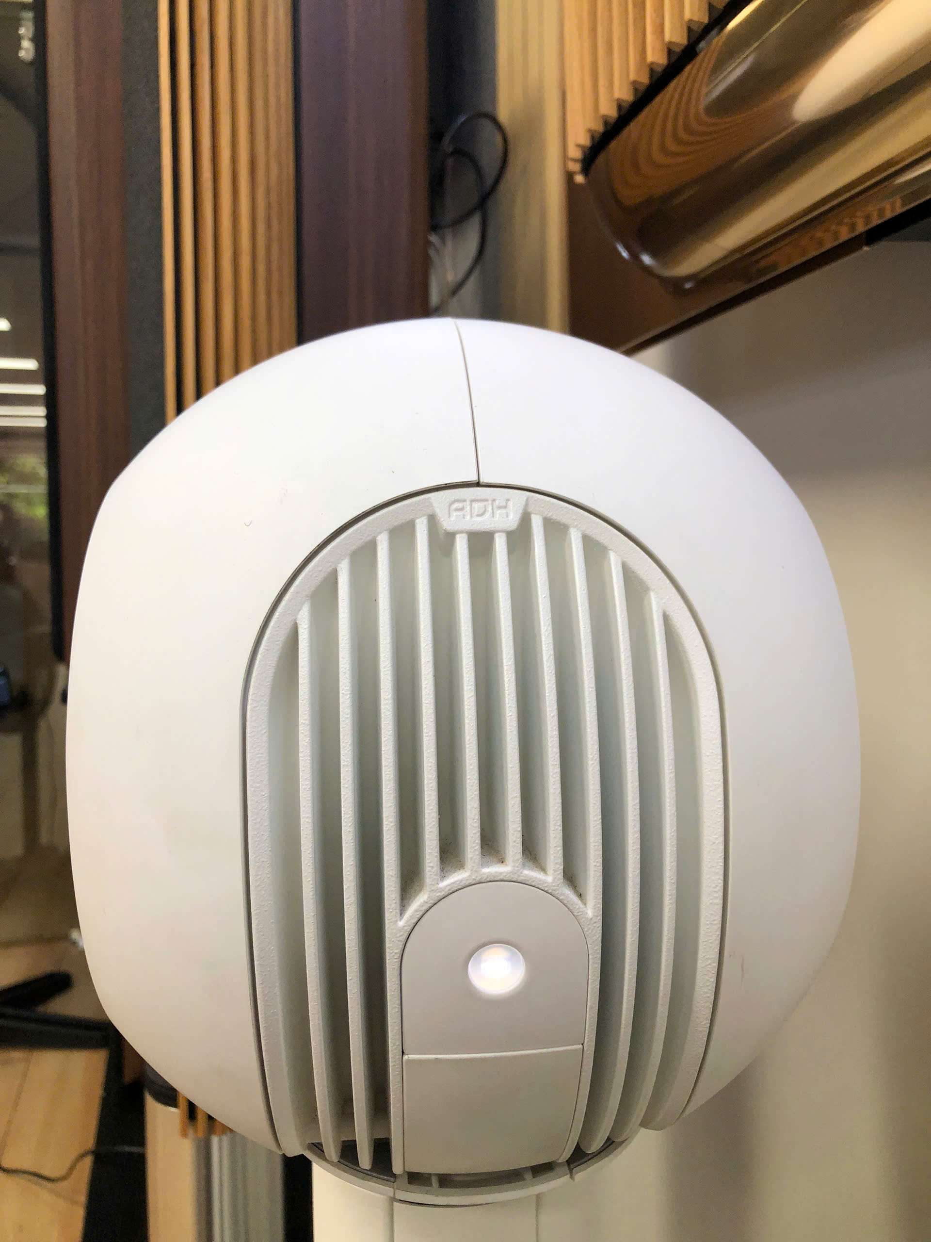 Loa Devialet Phantom I 108dB Gold Likenew kèm chân