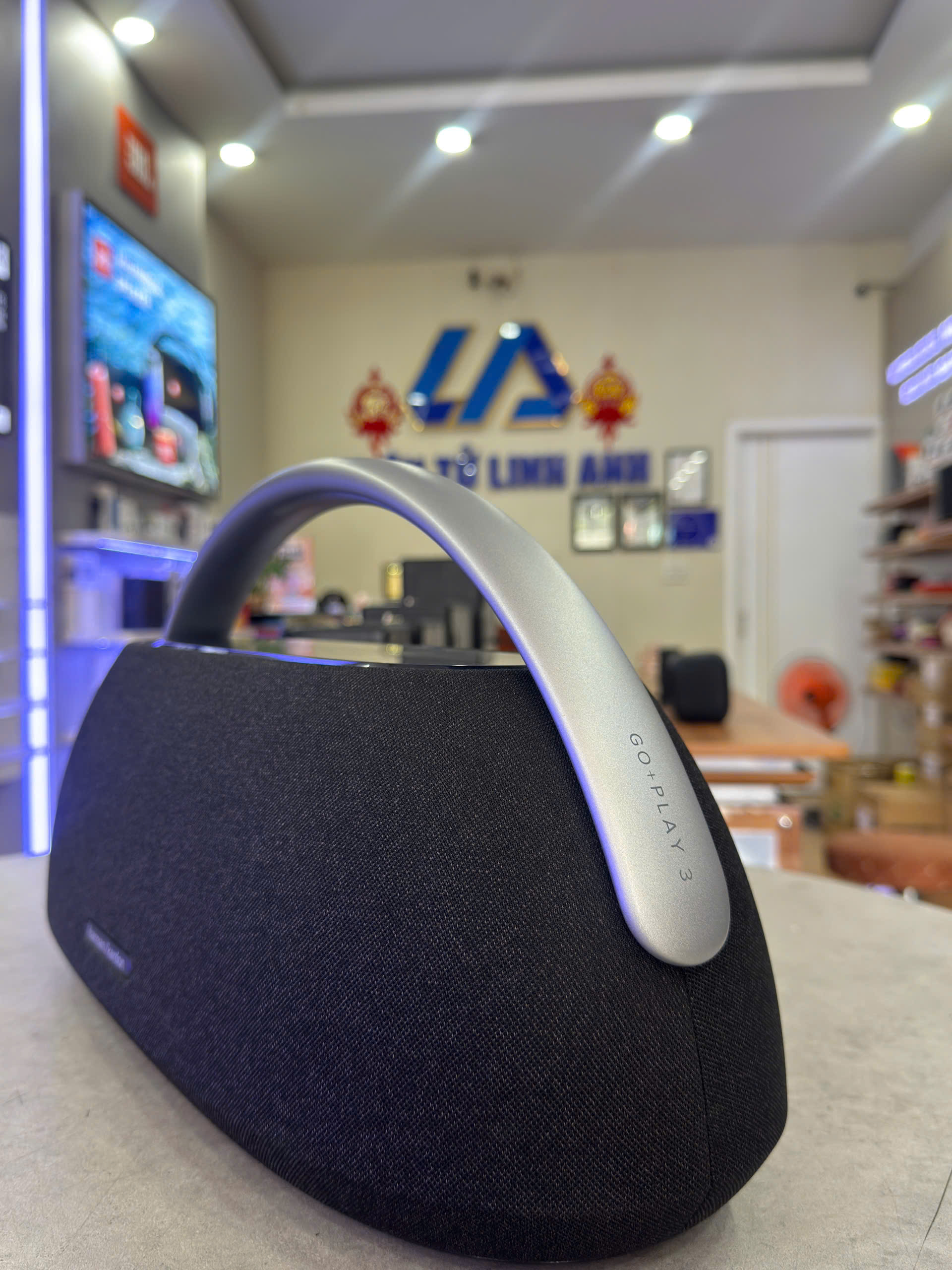 Loa Harman Kardon Go + Play 3 Likenew