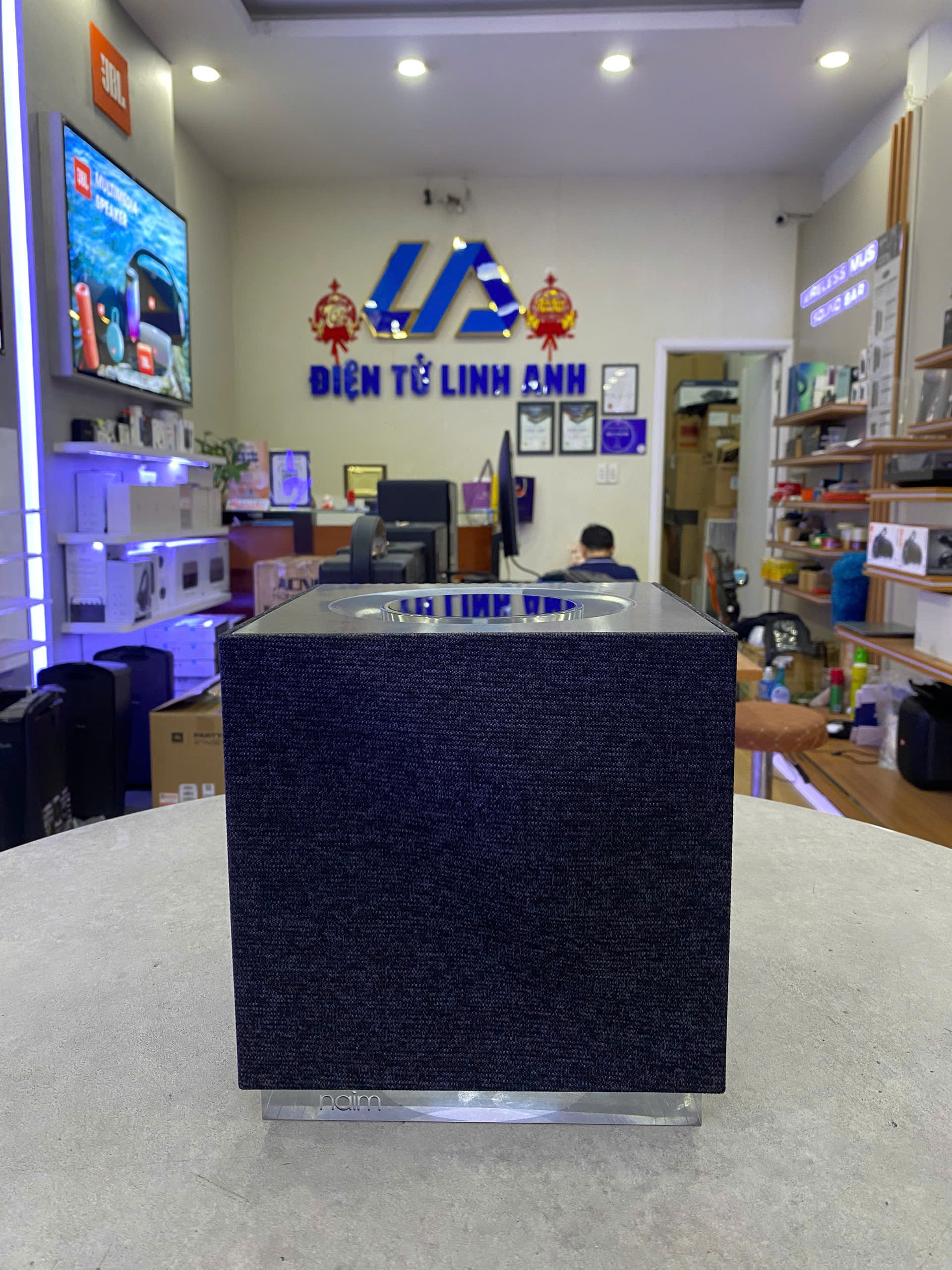 Loa Naim Mu-so QB 2 Qua Sử Dụng