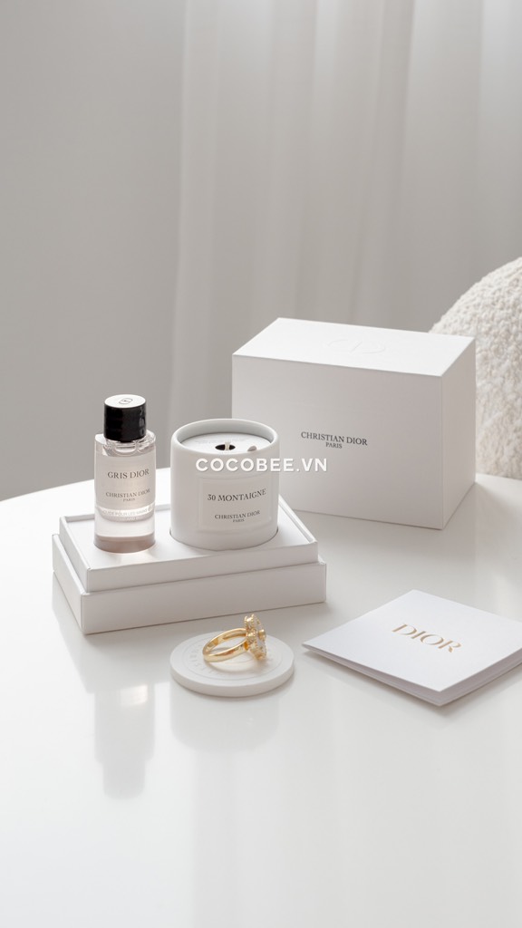 Set Gift Nến Thơm DIOR 30 Montaigne 35g + Sữa Tắm Gris Dior 20ml