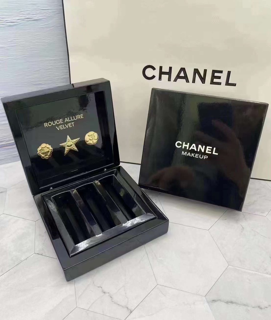 Gift - Box CHANEL Đựng 3-4 Son