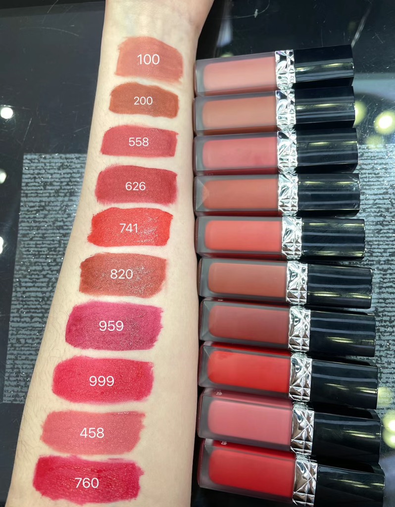 Son Kem DIOR Rouge Forever Liquid