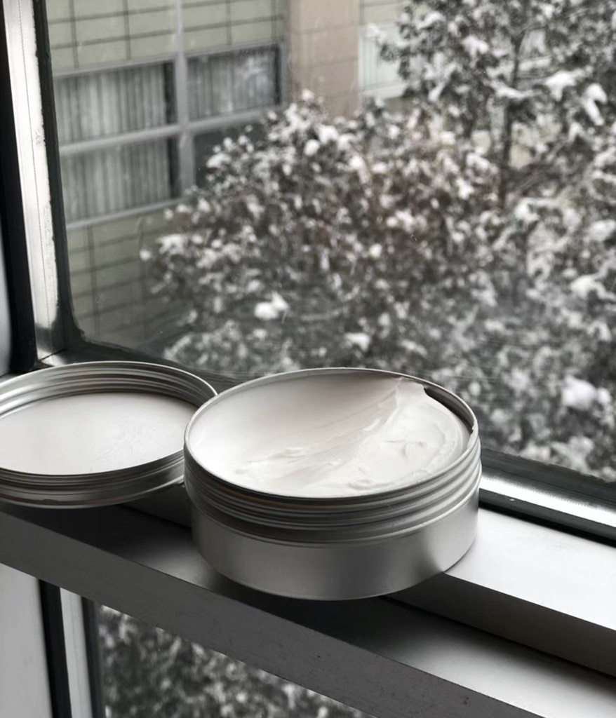 Kem Dưỡng Da Body và Mặt HERMES Eau De Gentiane Blanche Moisturizing Face and Body Balm 200ml