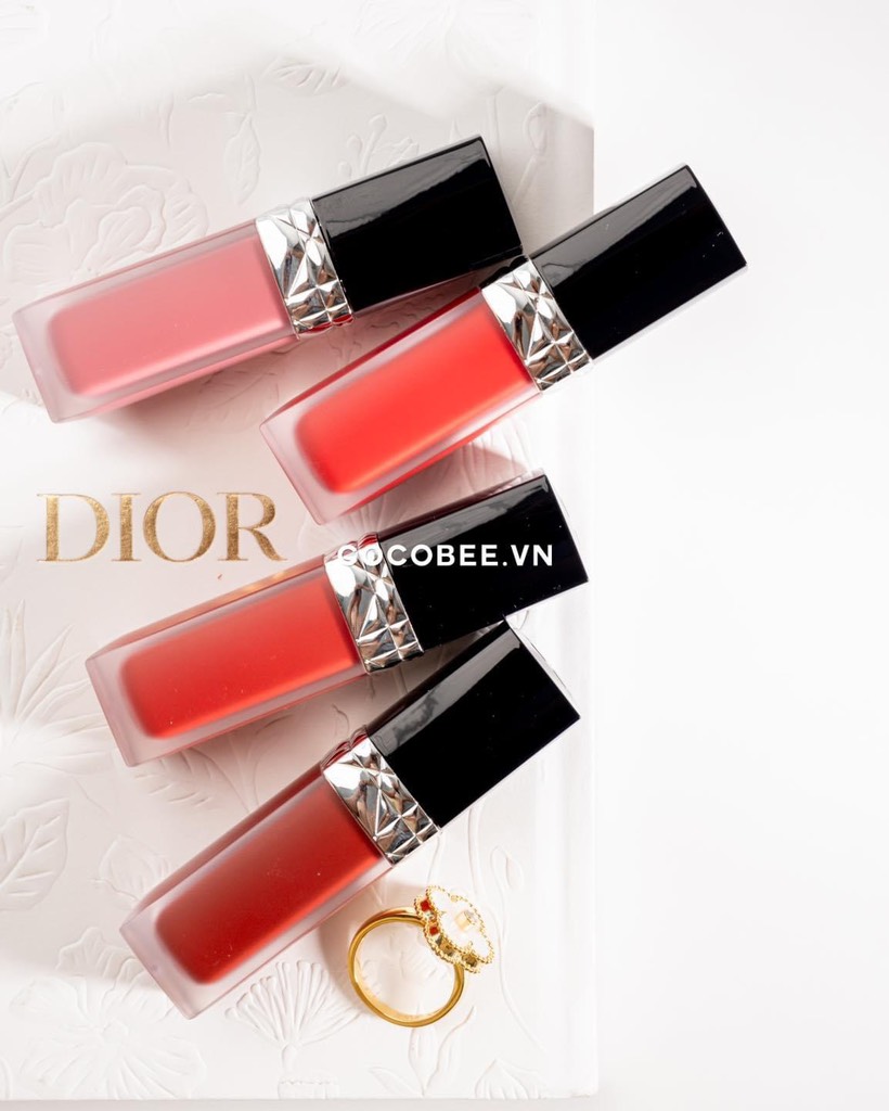 Son Kem DIOR Rouge Forever Liquid