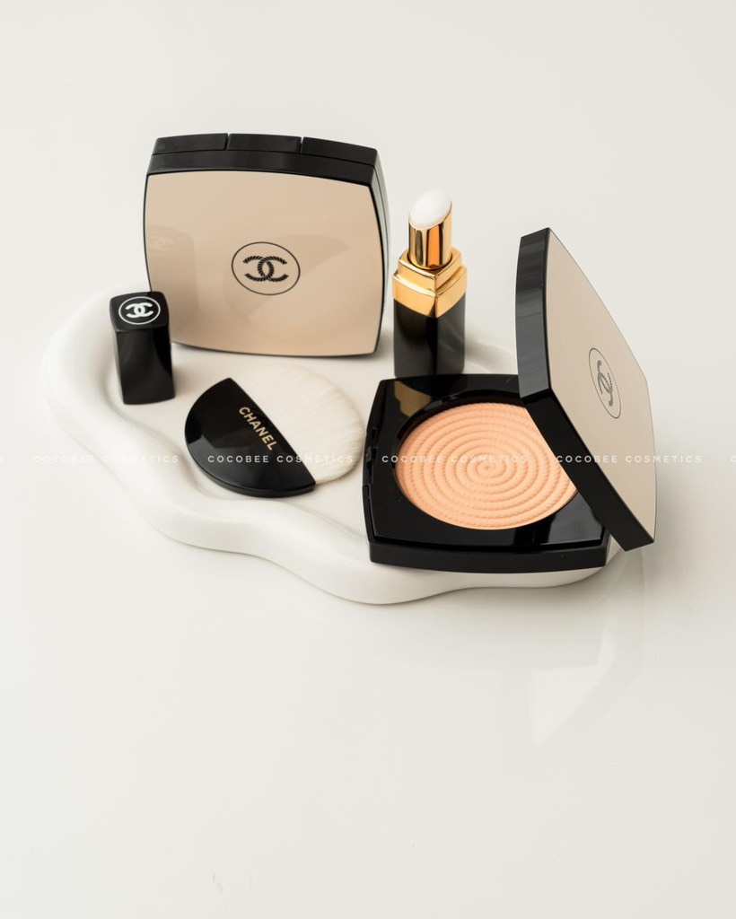 Phấn Phủ CHANEL Les Beiges Healthy Glow Illuminating Powder Limited Edition