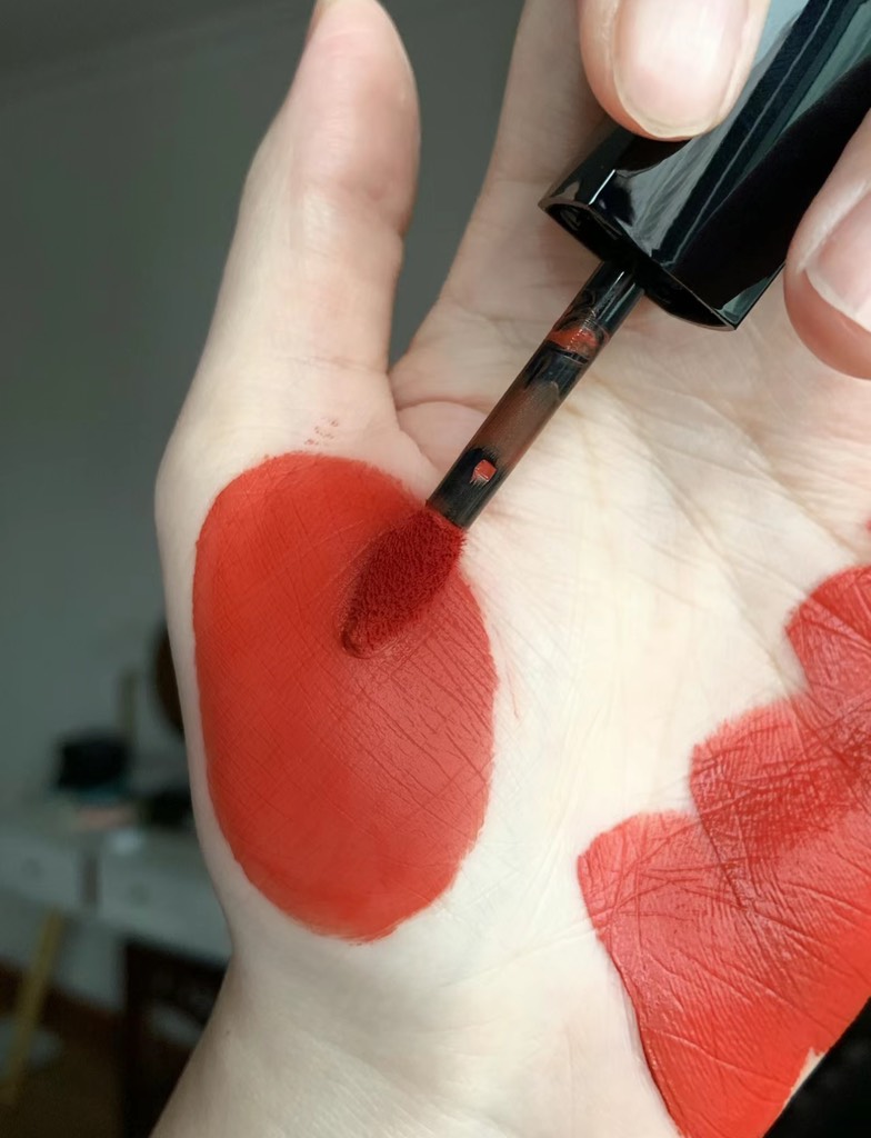 Son Kem DIOR Rouge Forever Liquid