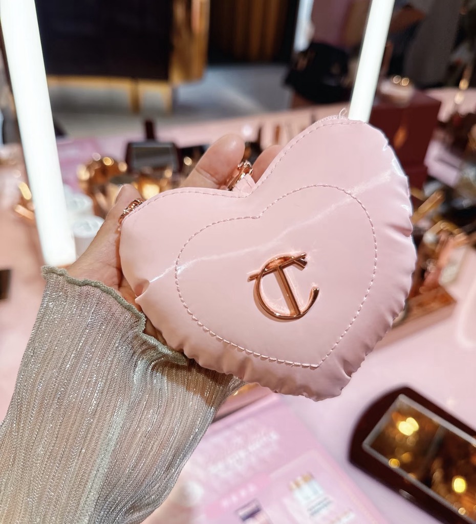 Túi Gift Phao Hồng CHARLOTTE TILBURY (40x30x12cm)