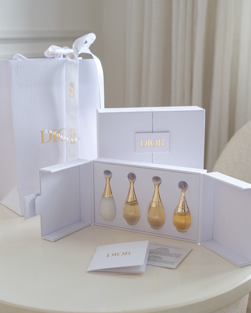 Set Nước Hoa Mini DIOR J’Adore (4 x 5ml) Tặng Túi Dior