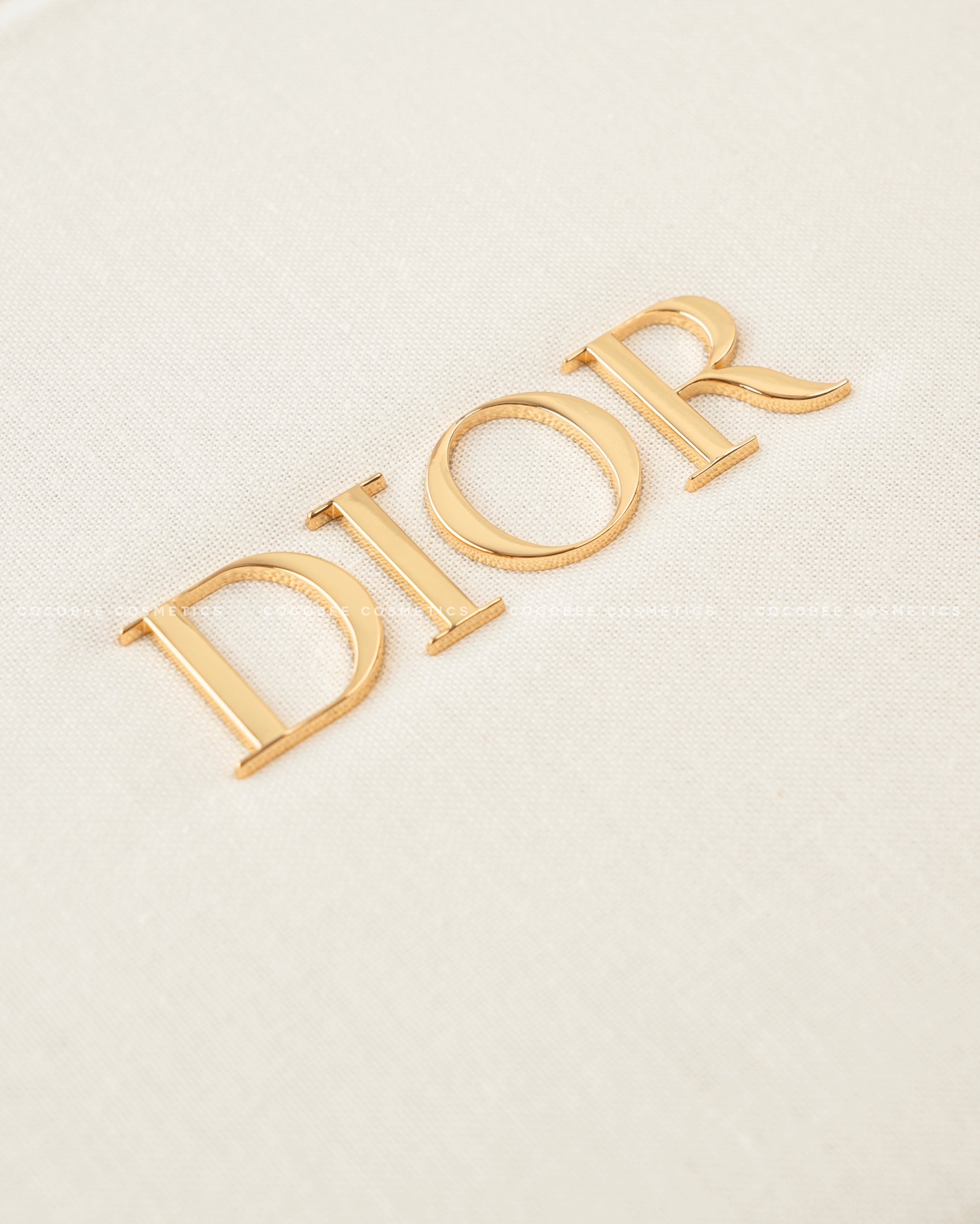 Túi Gift DIOR Trắng Tròn Bản Giới Hạn 2024 (Custom dây đeo & dây ngọc trai) (15x6.5cm)