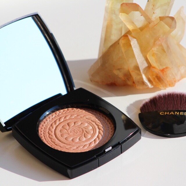 Phấn bắt sáng highlight CHANEL Éclat Magnétique de Chanel Illuminating Powder