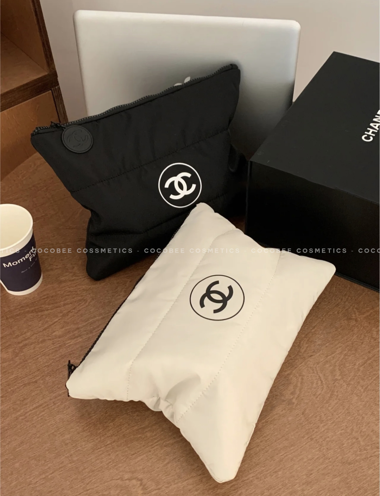 Túi Đựng Mỹ Phẩm CHANEL Vải Dù