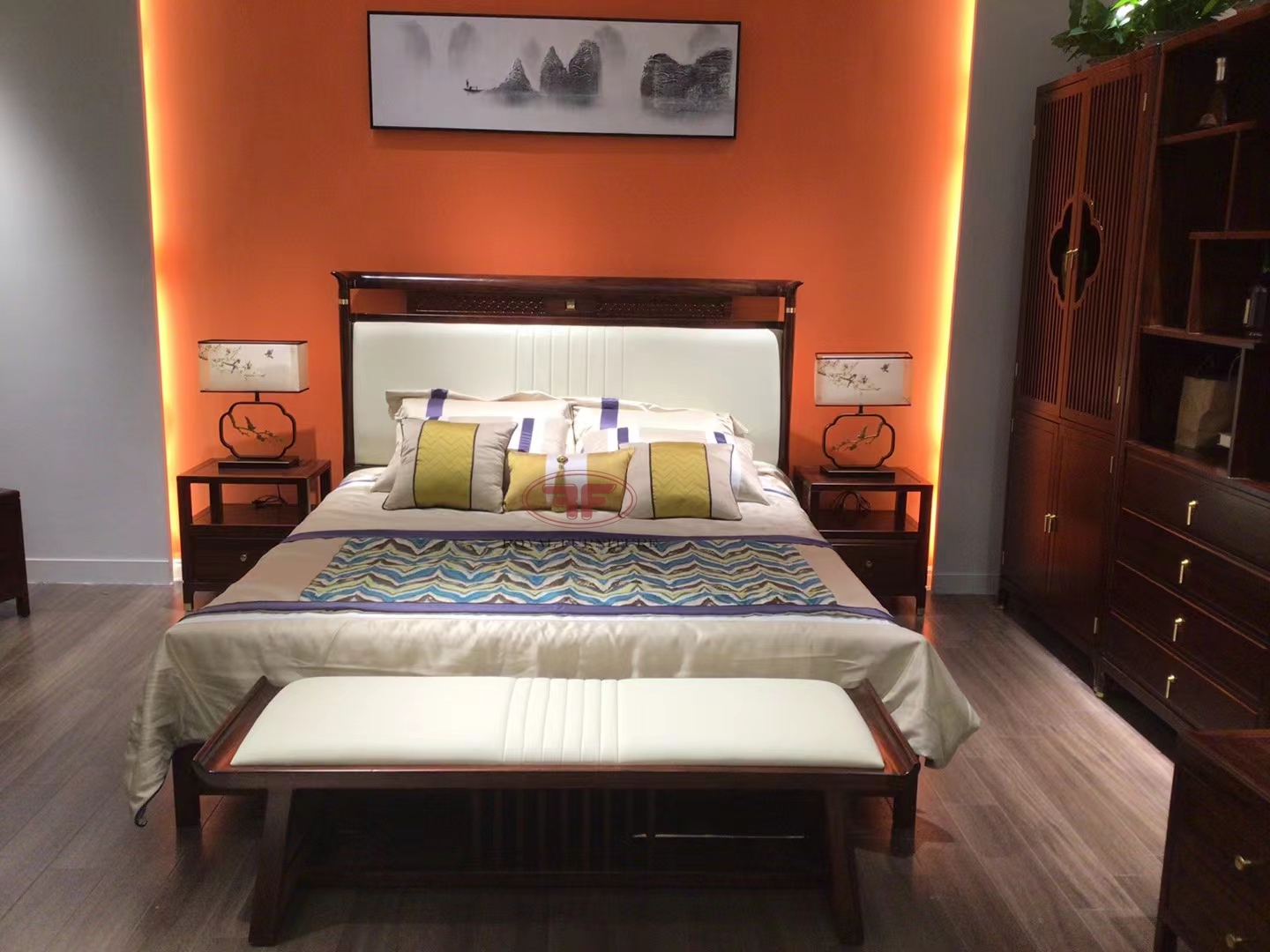 Giường ngủ bọc nệm đầu giường indochine màu trắng A09