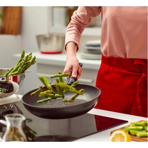 Chảo Fissler Adamant Classic 28cm màu đen kèm xẻng made in Germany