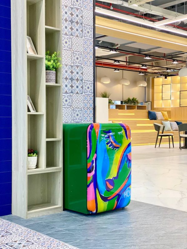 Tủ lạnh mini HCK SLEEPY GIRL 107L BC-130RDA màu xanh có ngăn đông