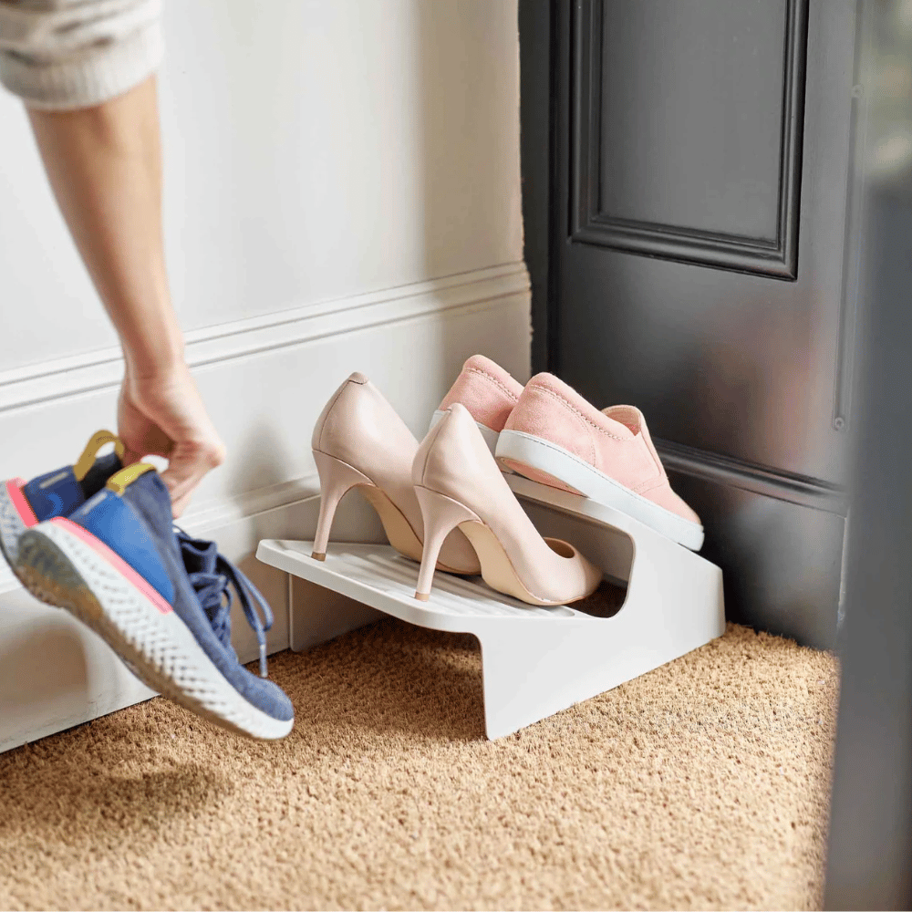 Kệ để giày mini 3 tầng Joseph Joseph Shoe-In Compact (Ecru)