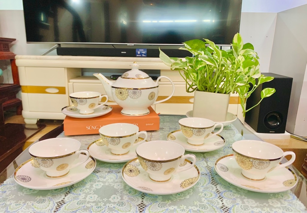 Bộ trà hoa đồng tiền