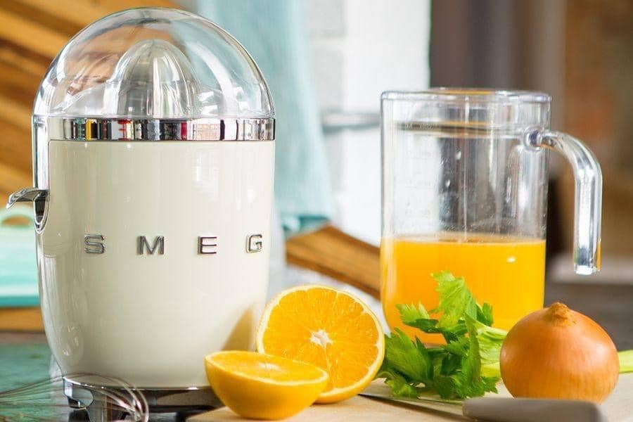 Máy vắt cam SMEG CJF11CREU màu kem (7/23)