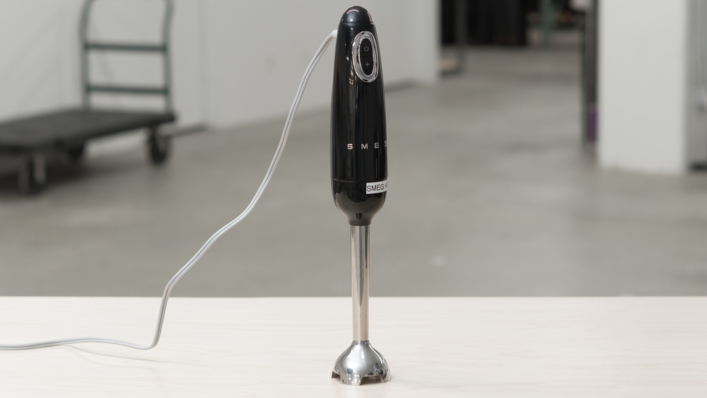 Máy xay cầm tay SMEG HBF11BLEU Màu Đen