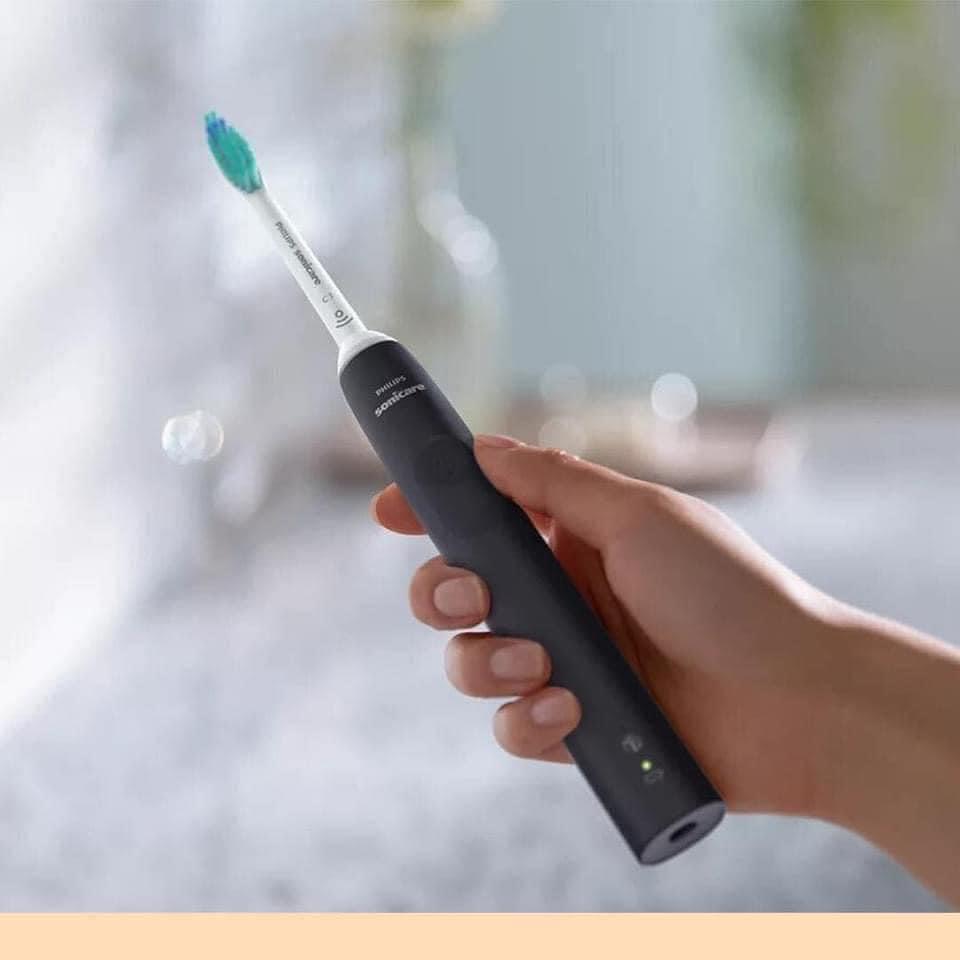 Bàn chải điện Philips HX3673/14 màu đen có hộp mang đi du lịch