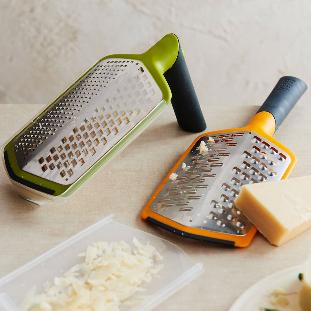 Dụng cụ bào sợi Joseph Joseph 20017 Twist Grater™ - Reibe Grob & Fein - Grün VE 4