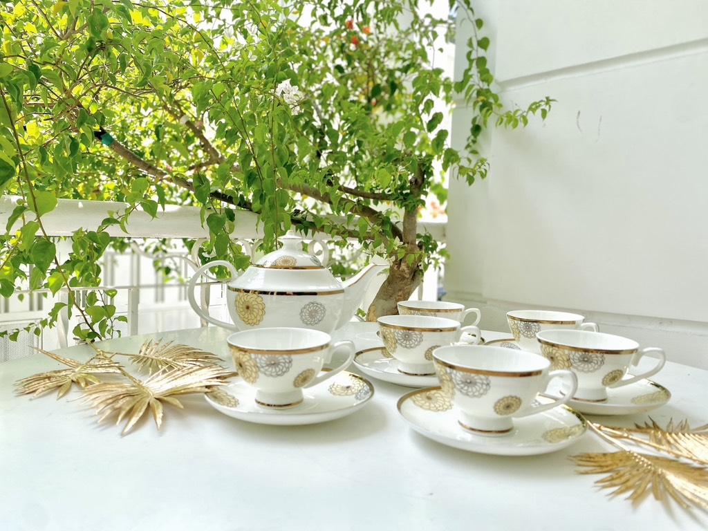 Bộ trà hoa đồng tiền