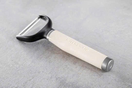 Bào chữ Y KitchenAid Coreline – Dụng cụ bào vỏ cao cấp, tay cầm chống trượt, inox bền bỉ