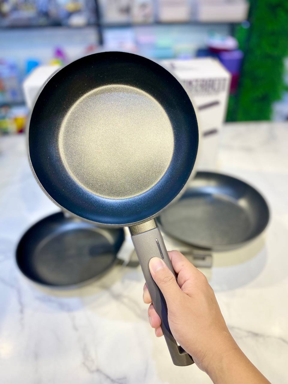 Chảo rán Berlinger Haus BH/8112 20cm màu than đen - Antracit Collection