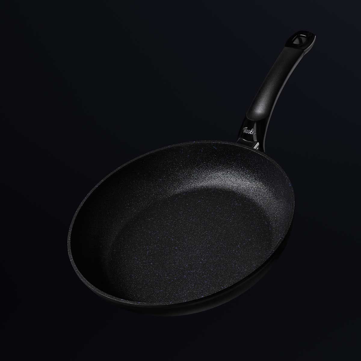 Chảo Fissler Adamant Classic 28cm màu đen kèm xẻng made in Germany