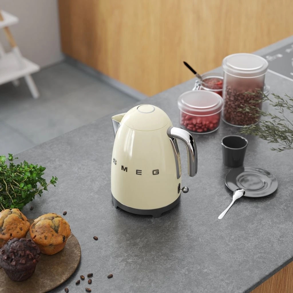 Ấm siêu tốc SMEG KLF03CREU (màu kem)