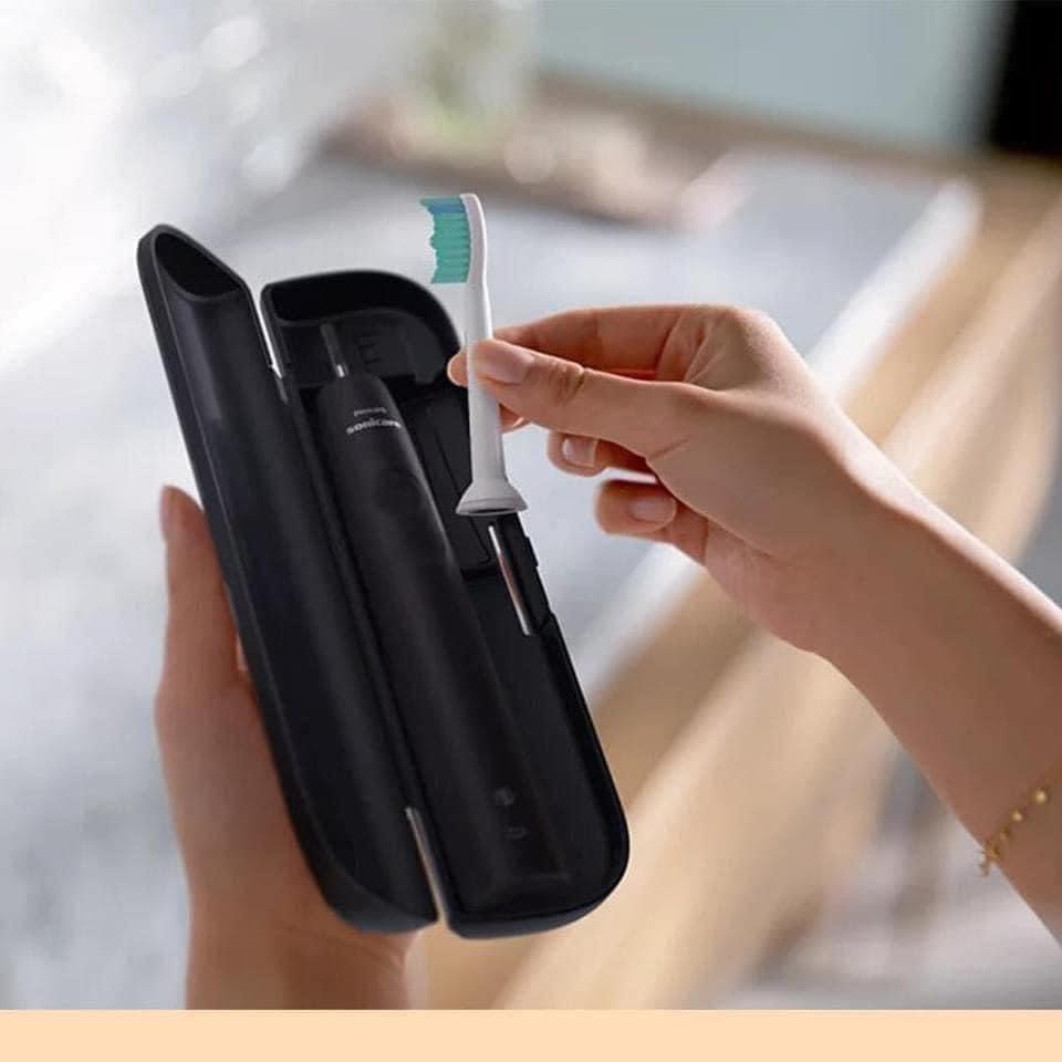 Bàn chải điện Philips HX3673/14 màu đen có hộp mang đi du lịch