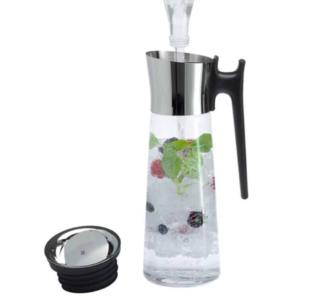 Bình đựng nước 1.5L bằng thủy tinh có tay cầm WMF Basic