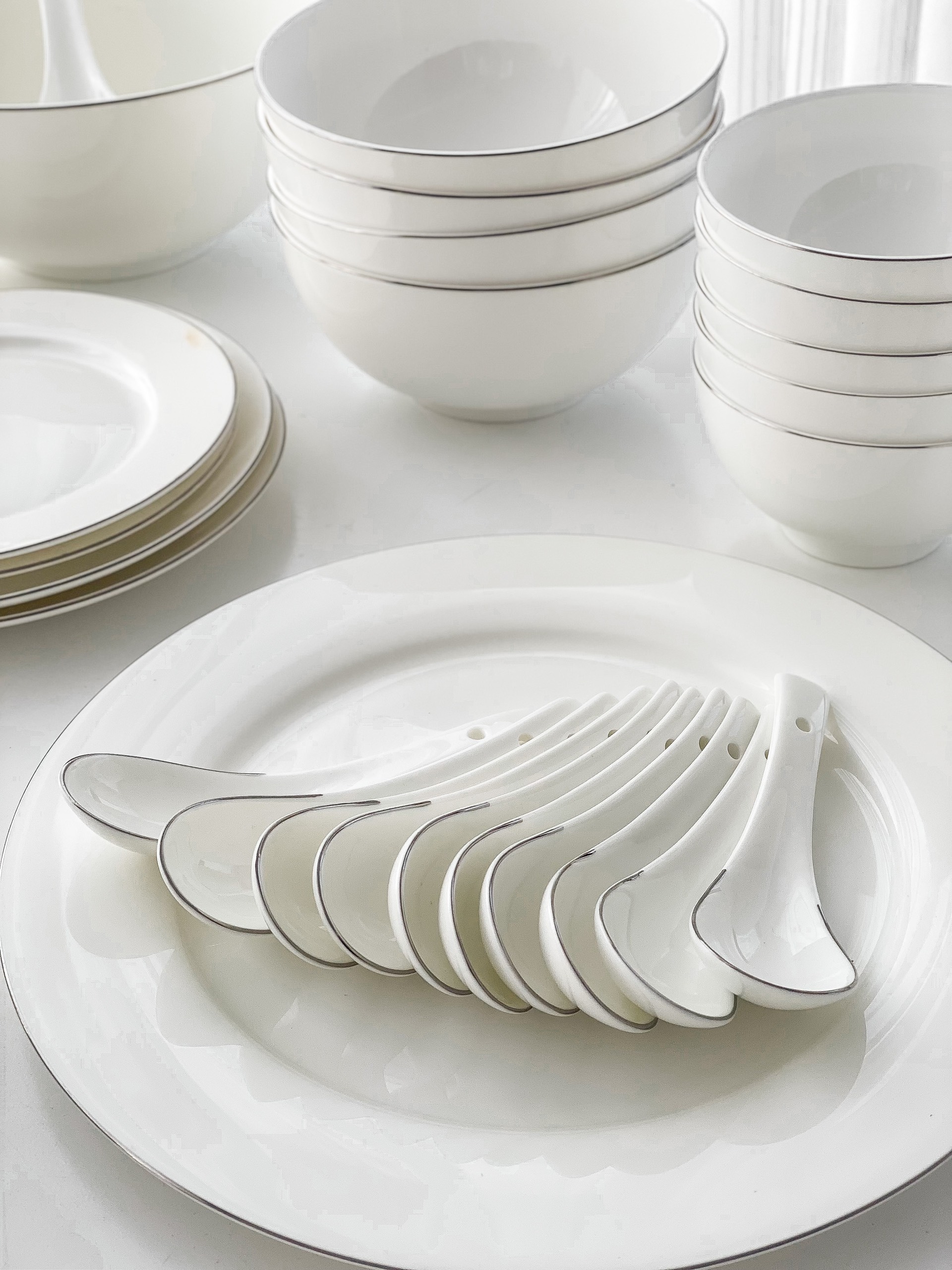 Bộ đồ ăn viền bạc 50pcs