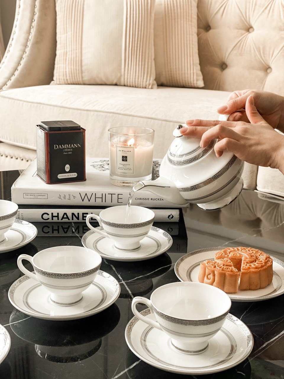 Bộ trà bạch kim anh