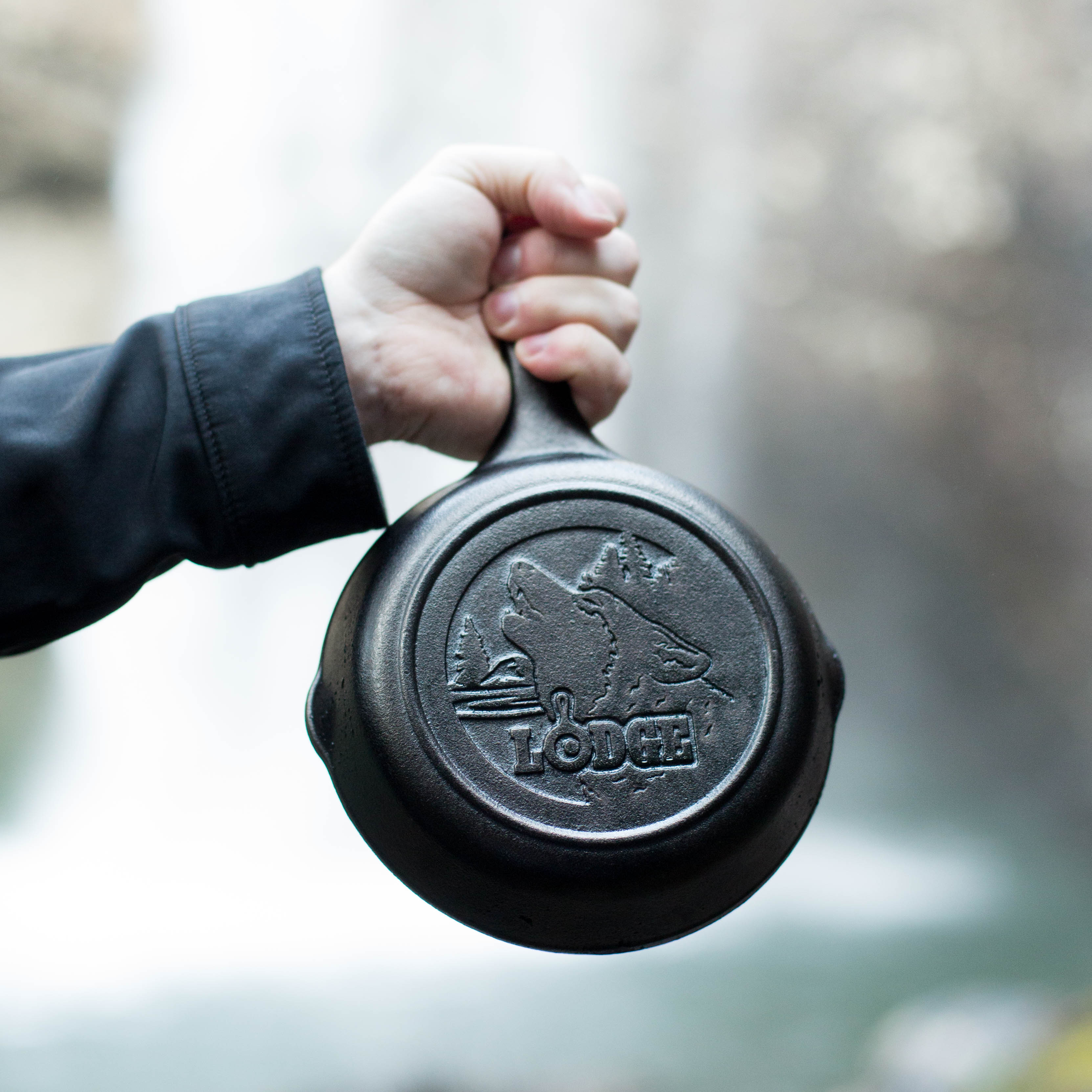 Lodge - Chảo gang đáy hình sói - 16.5cm - L3SKWLWF