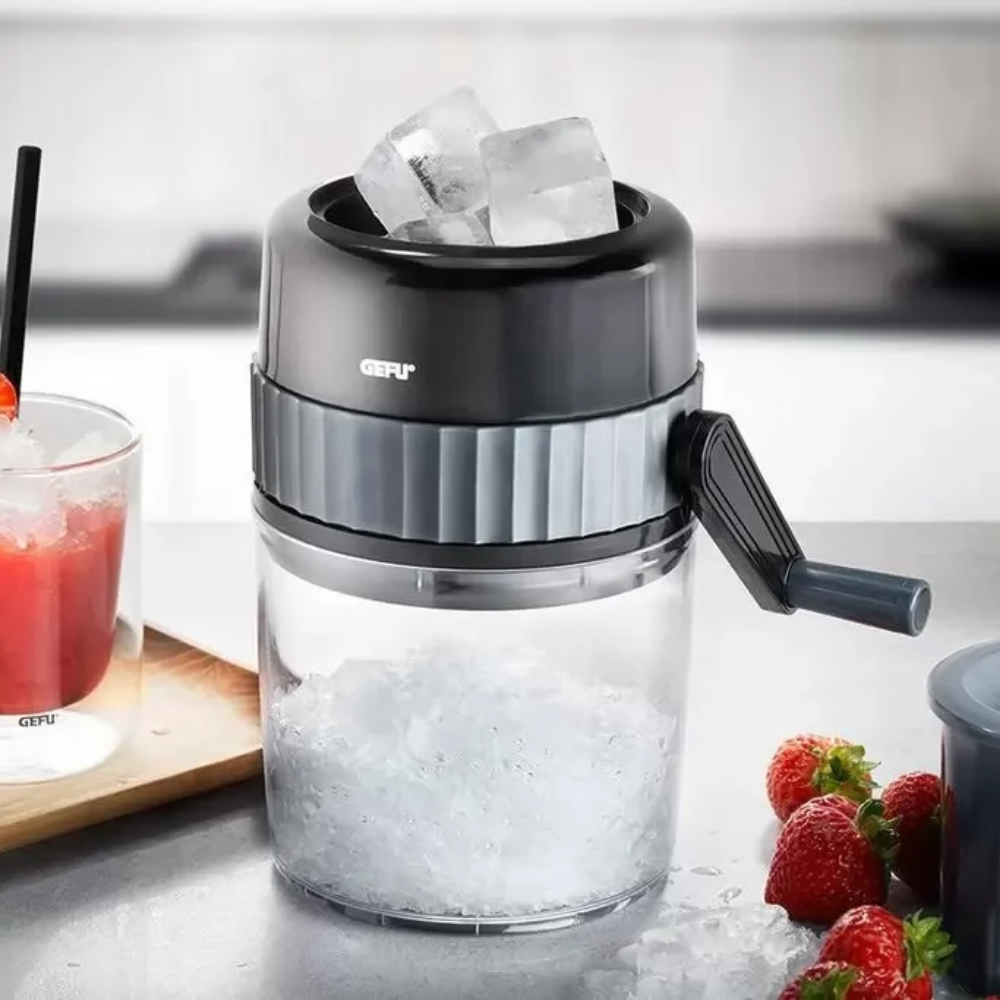 Dụng cụ xay đá, trái cây đông lạnh bằng tay GEFU 89492 Ice Crusher 750ml