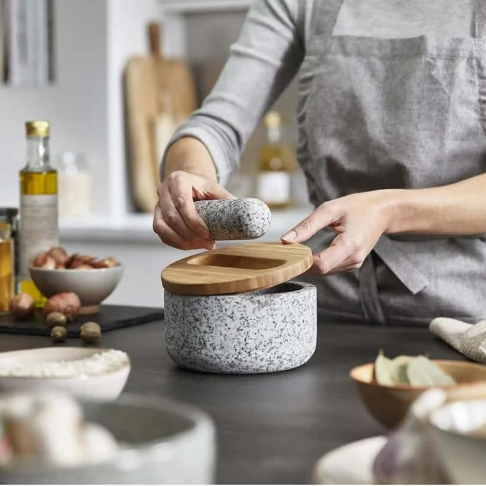 Bộ chày cối Joseph Joseph 20176 Dash Pestle & Mortar with Bamboo Lid - Granite (kèm nắp tre)