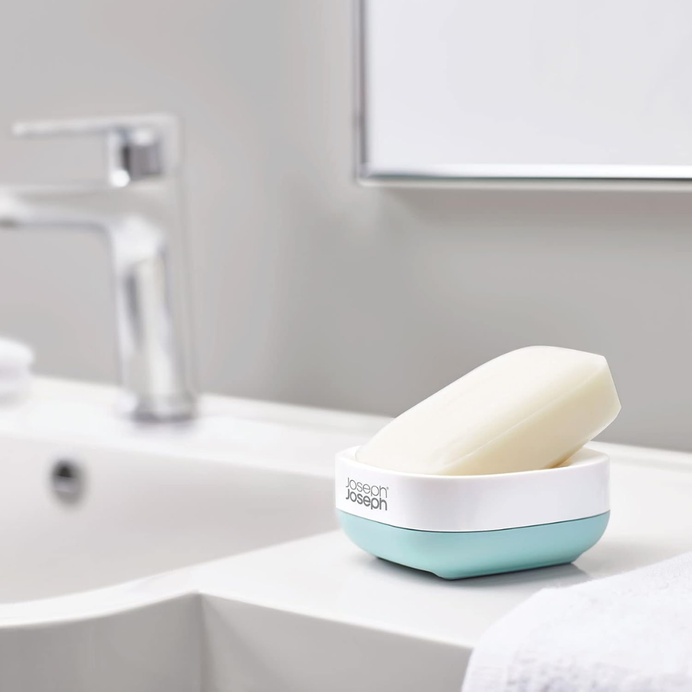 Hộp đựng xà phòng Joseph Joseph Slim Compact Soap Dish 70540 màu trắng