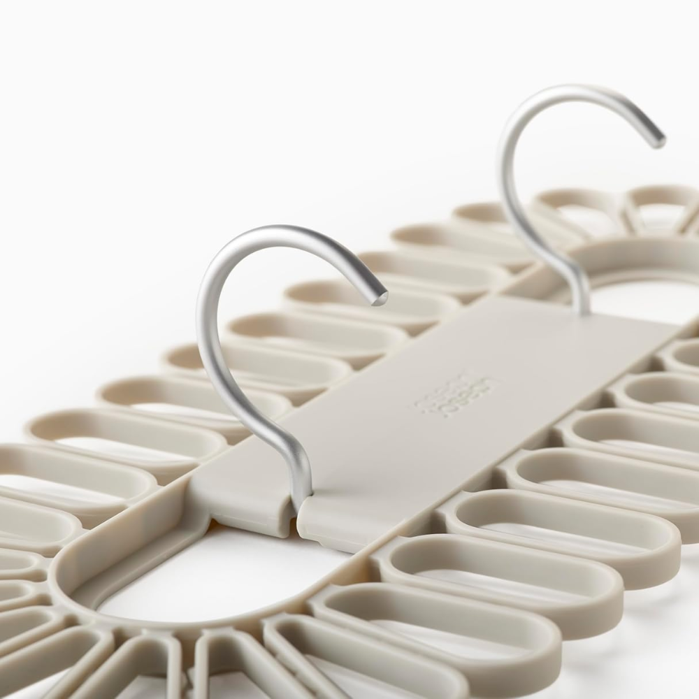 Móc treo đồ nhỏ hình cánh hoa Joseph Joseph 50052 Petal Small Items Hanger (Holds 32 pcs)