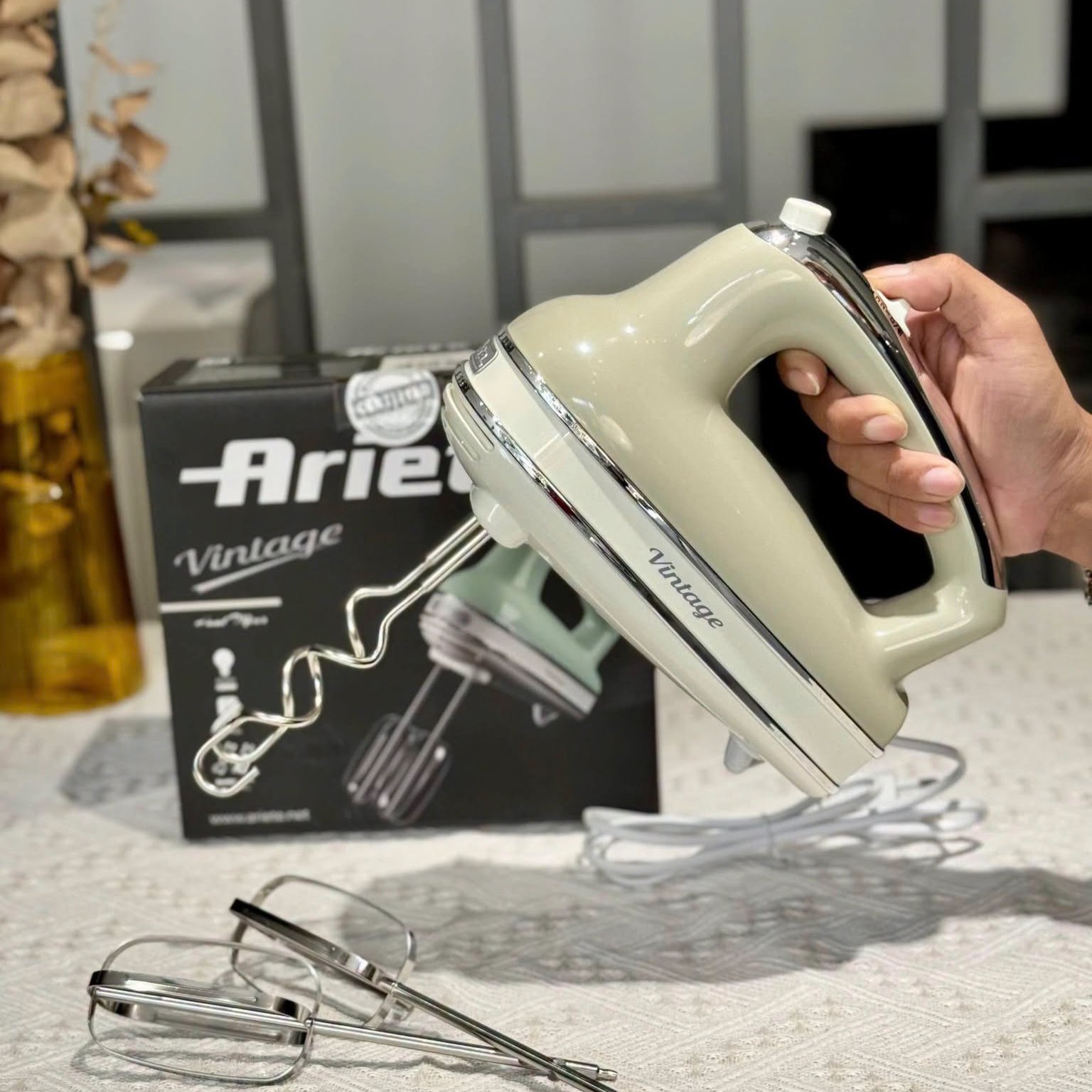 Máy đánh trứng Ariete 00C154803AR0 màu kem