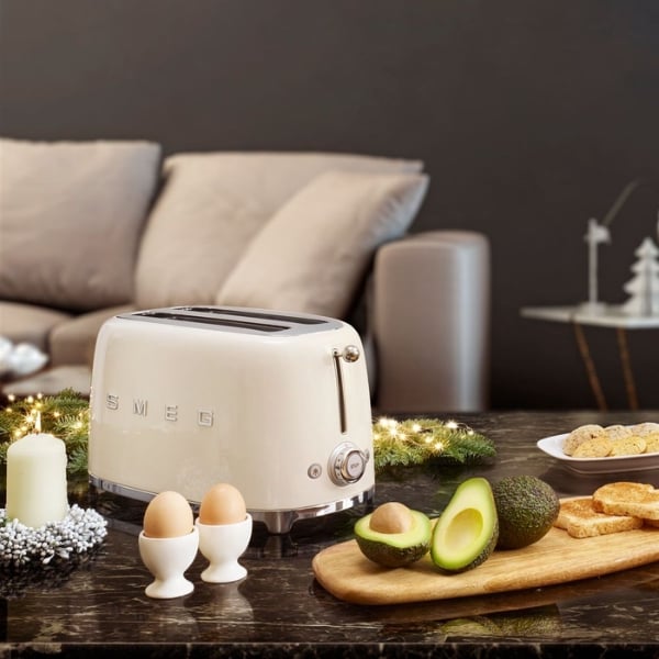 Máy nướng bánh mỳ SMEG TSF01CREU (màu kem )