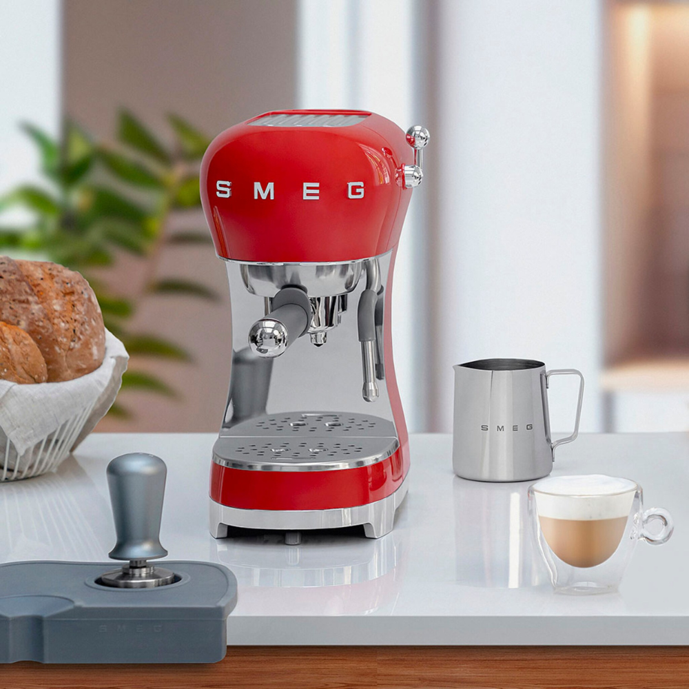 Máy pha cafe Espresso SMEG ECF02RDEU màu đỏ