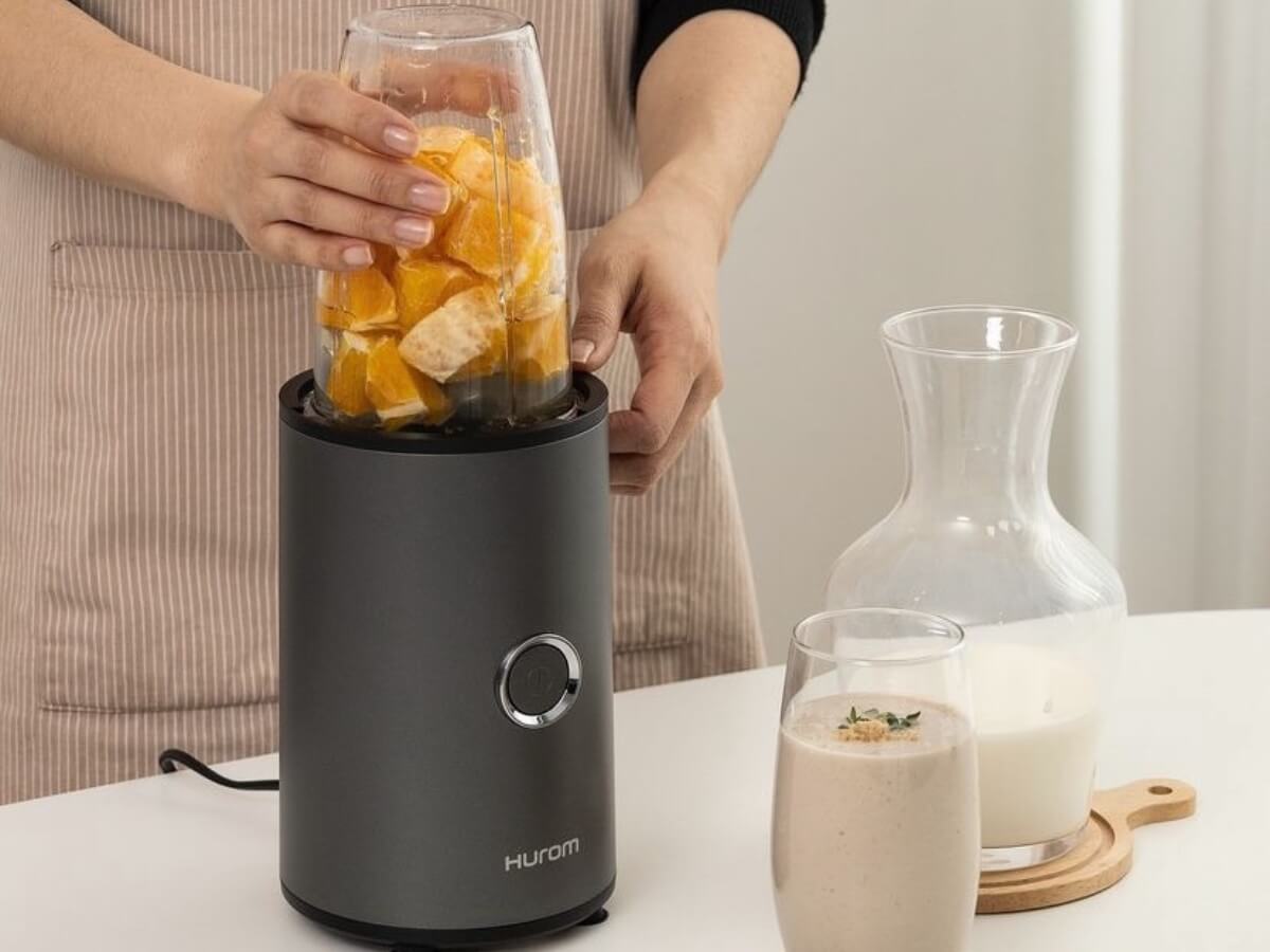 Máy xay sinh tố Hurom BL-D01 900w màu đen