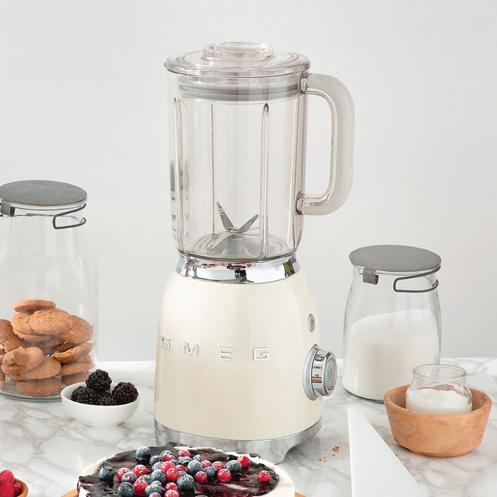 Máy xay sinh tố SMEG BLF03CREU (màu kem)