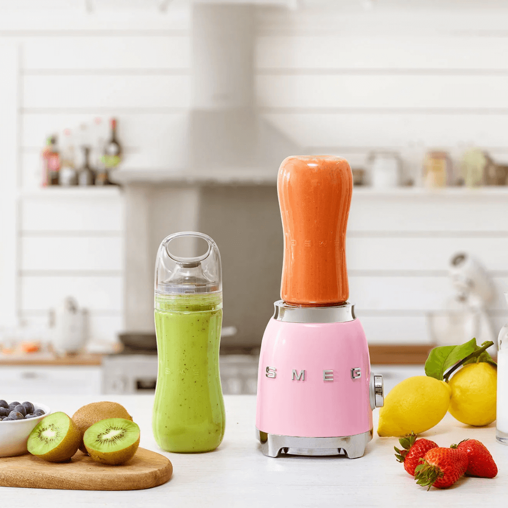 Máy xay sinh tố SMEG BLF01PKEU màu hồng