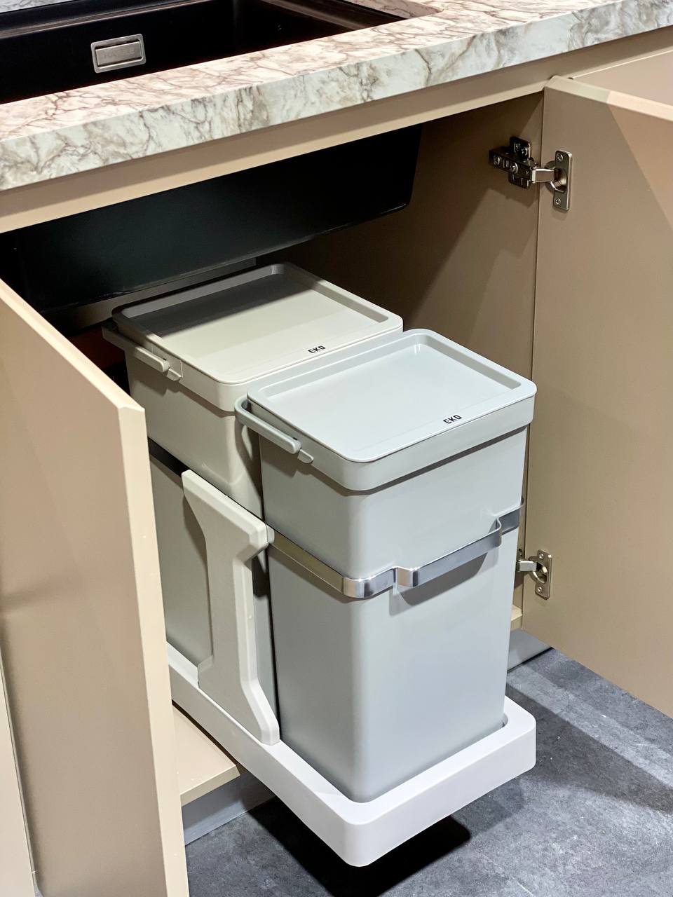 Set 2 thùng rác tủ bếp EKO Deco Duo EK9932 20L & 15L