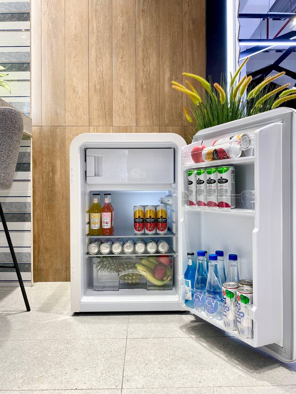 TỦ LẠNH MINI HCK LE PETIT PRINCE MÀU TRẮNG 107L BC-130RDA CÓ NGĂN ĐÔNG