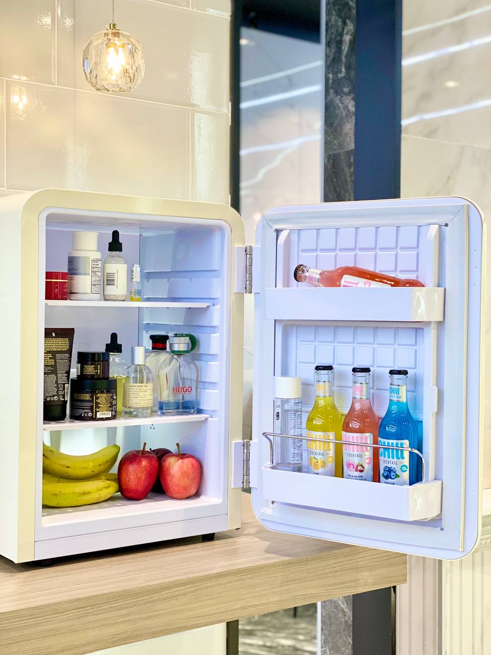 Tủ lạnh mini để mỹ phẩm retro HCK BC-40RSA 34L màu kem