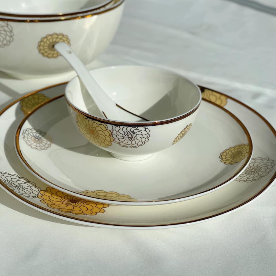 Bộ đồ ăn sứ xương hoa đồng tiền 50 sản phẩm